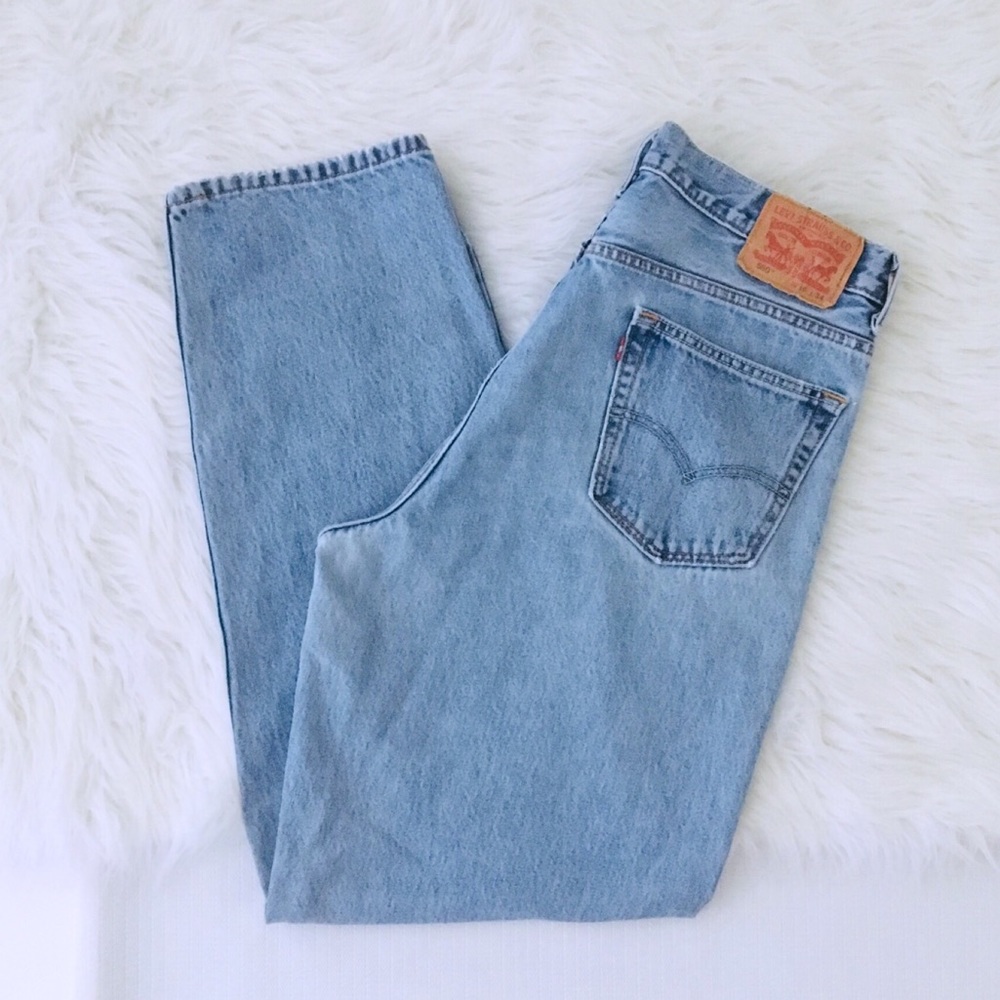 SOLD. Vintage Levi’s 560 High Waisted Jeans - Picture 1 of 8